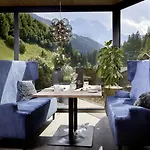 Zillergrundrock Luxury Mountain Hotel 4*