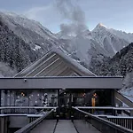 Zillergrundrock Luxury Mountain Hotel 4*