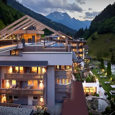 Zillergrundrock Luxury Mountain 4* Майрхофен