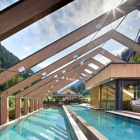 Zillergrundrock Luxury Mountain Отель 4*