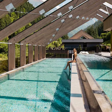 Zillergrundrock Luxury Mountain 4*