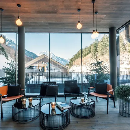 Szálloda Zillergrundrock Luxury Mountain