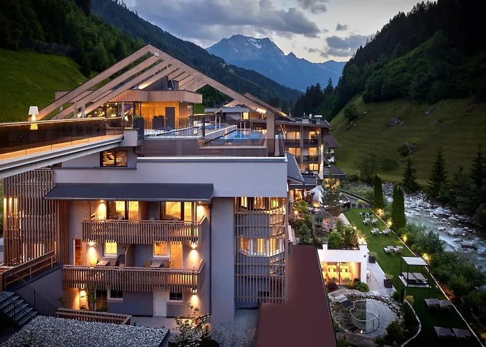 Zillergrundrock Luxury Mountain 4* Mayrhofen