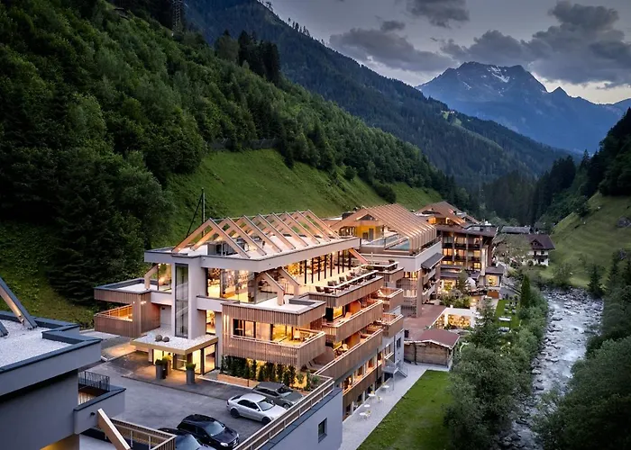 Zillergrundrock Luxury Mountain 4* Mayrhofen