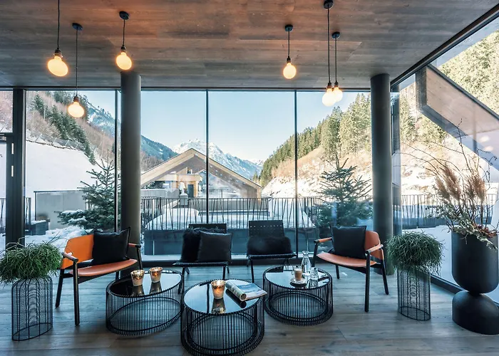 Otel Zillergrundrock Luxury Mountain