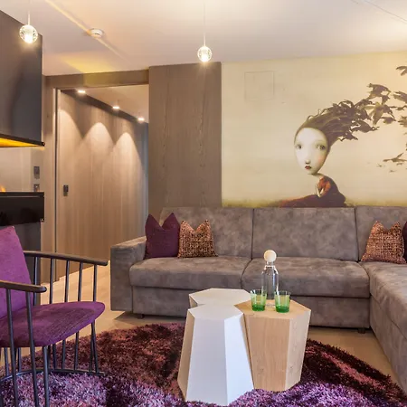 ホテル Zillergrundrock Luxury Mountain 4*